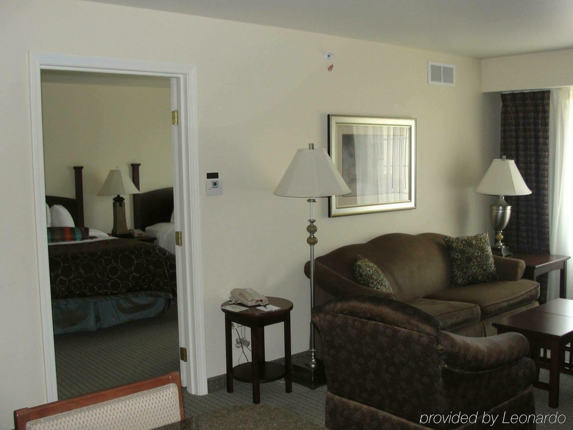 Staybridge Suites Lansing-Okemos By Ihg Bagian luar foto